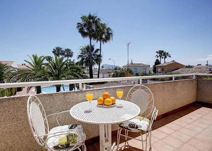 La Rosaleda Semesterbostad